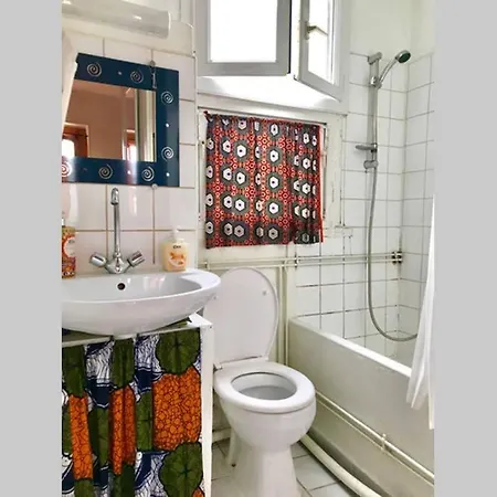 Little Studio Near Montmartre Apartment *